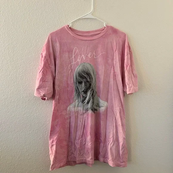 テイラースウィフト Pink Lover シャツ テイラースウィフト Pink Lover シャツ